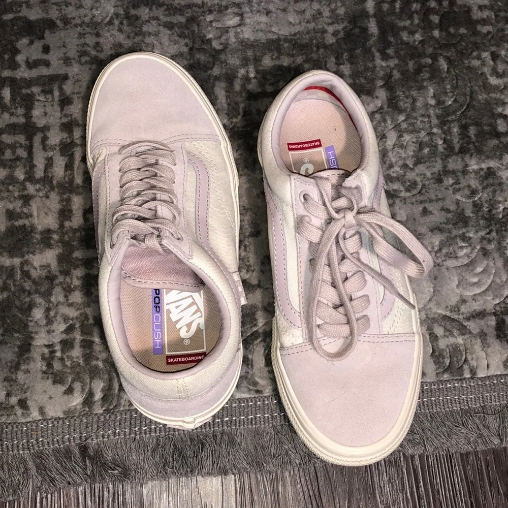 Vans - Picture 2 of 5